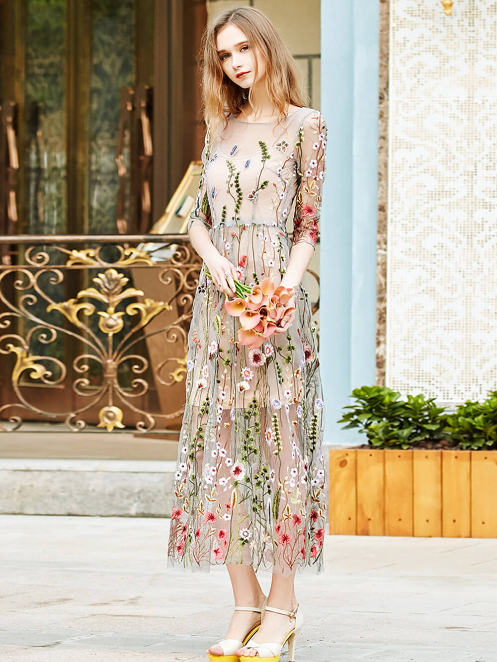 Floral Embroidered Tulle Round Neck A-Line Midi Dress - View 4