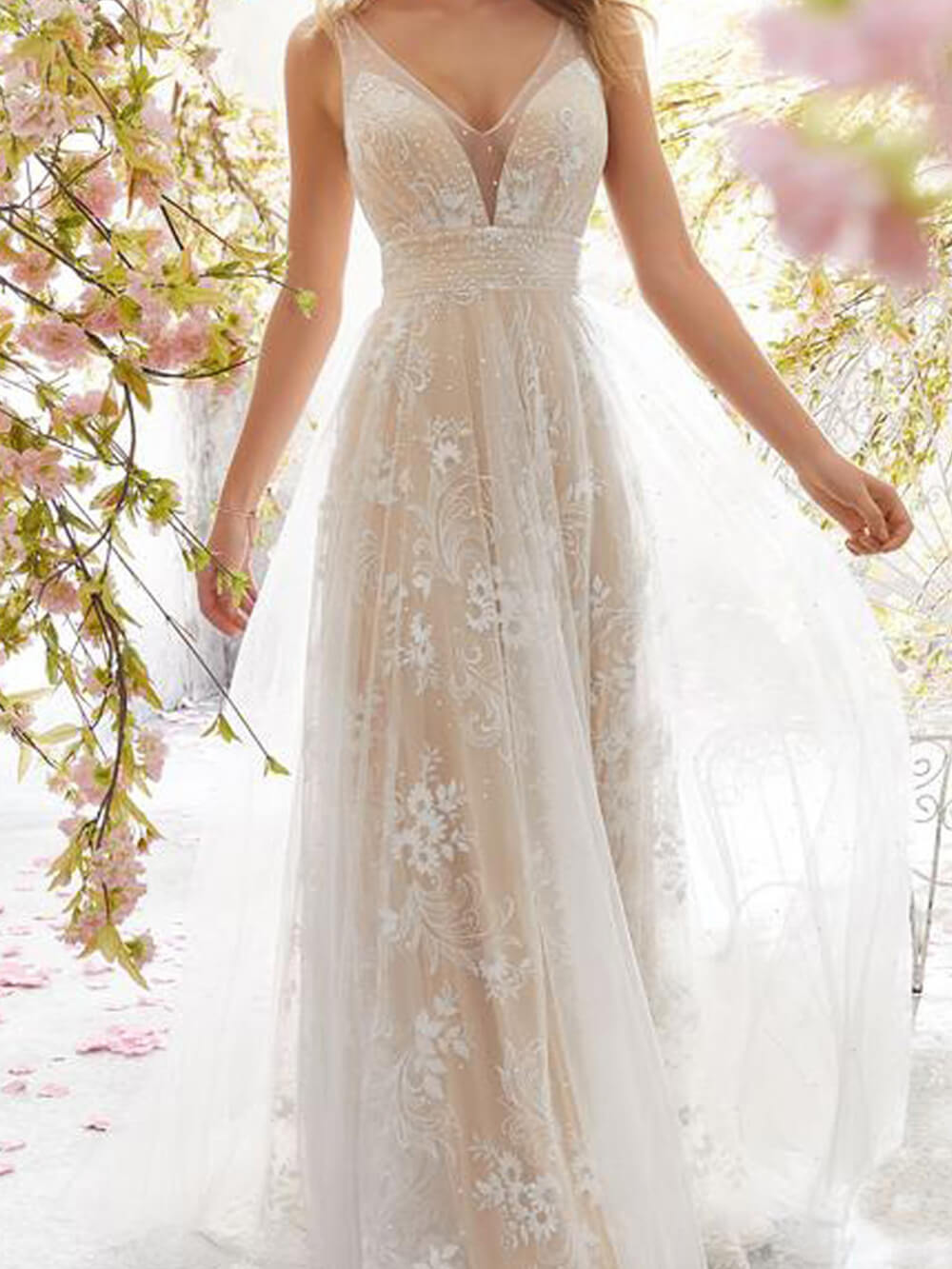 Beaded V-Neck Floral Lace Mesh Overlay A-Line Maxi Gown - View 4