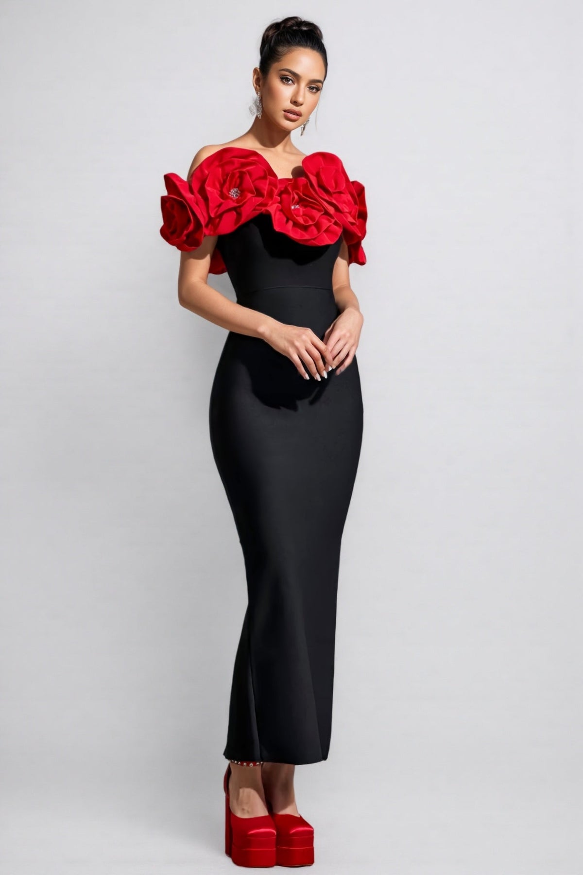 Bandage 3D Rose Off Shoulder Bodycon Maxi Dress - View 4