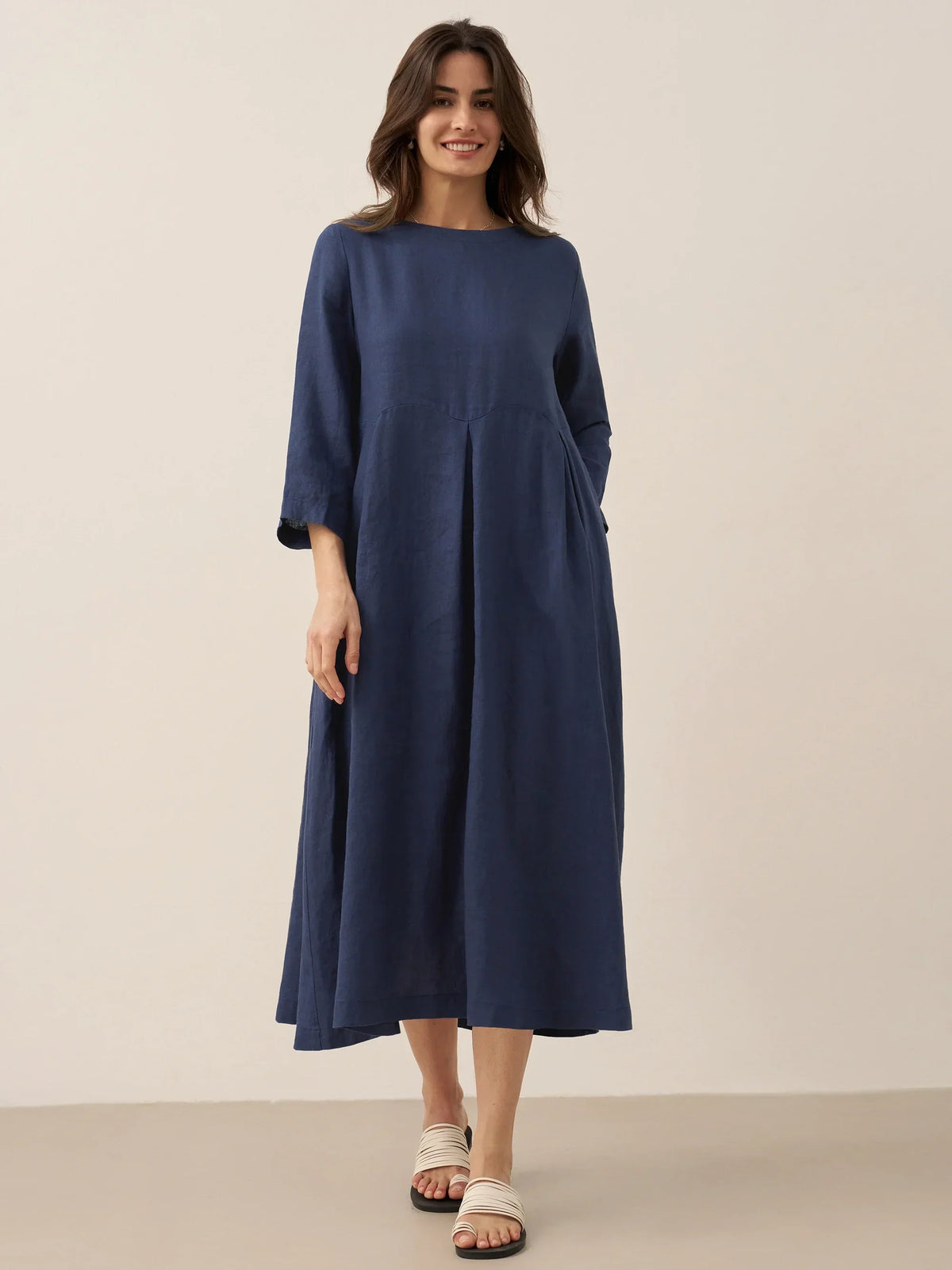 Pleated Round Neck Pocket A-Line Maxi Dress 22