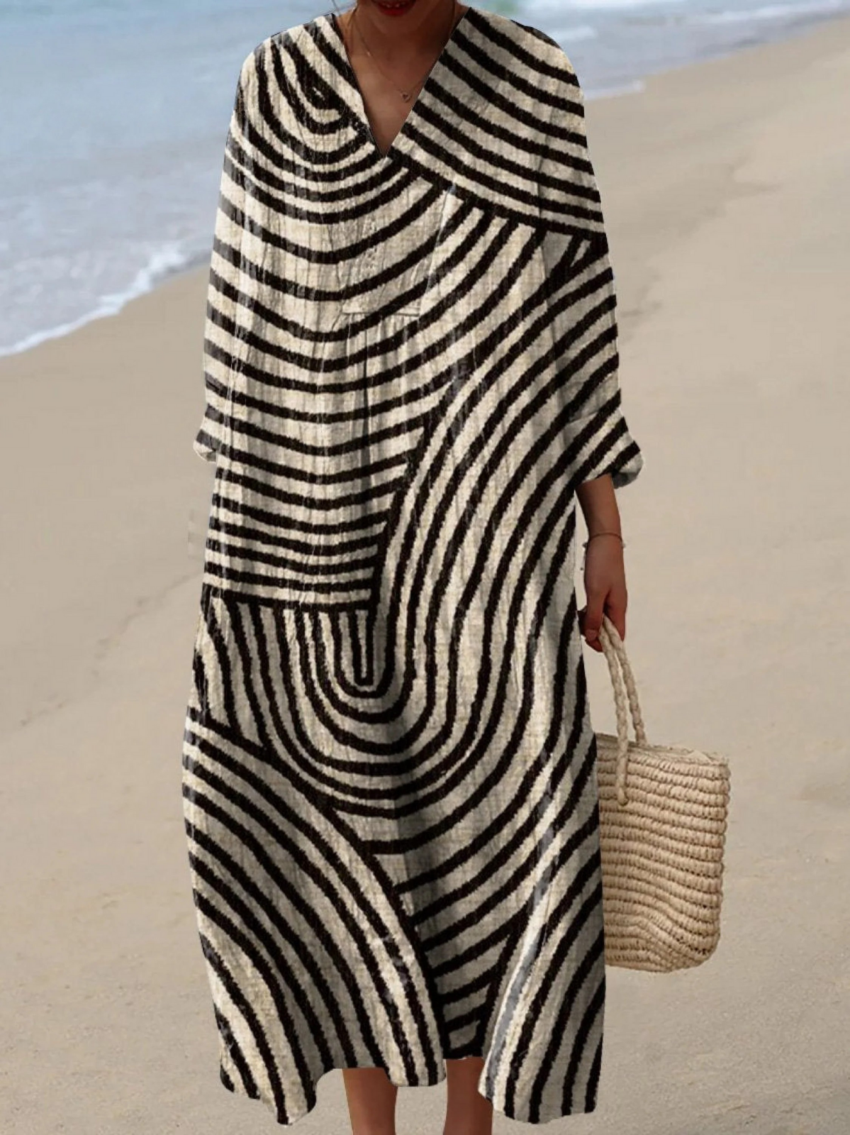 Swirl Stripe Print V-Neck Long Sleeve Maxi Dress