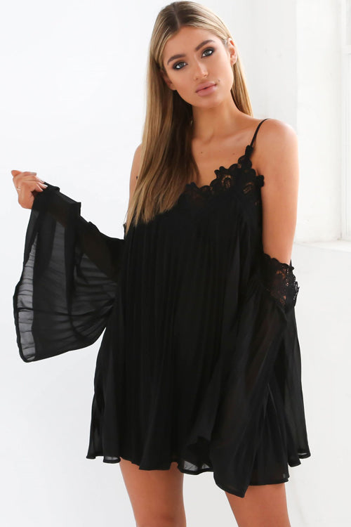 Lace Trim Cold Shoulder Bell Sleeve Pleated Chiffon Mini Dress - View 2
