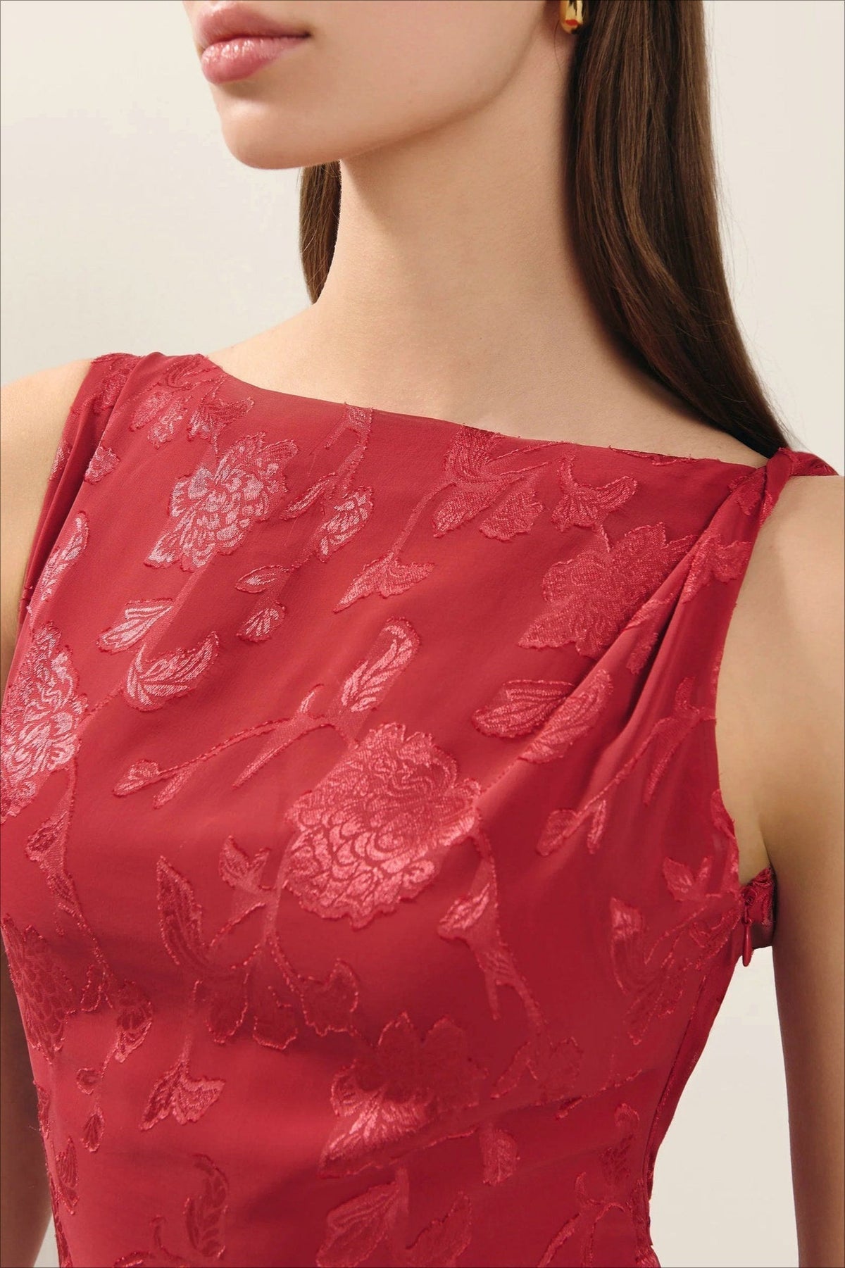 Irregular Hem Red Backless Lace Dress - View 5