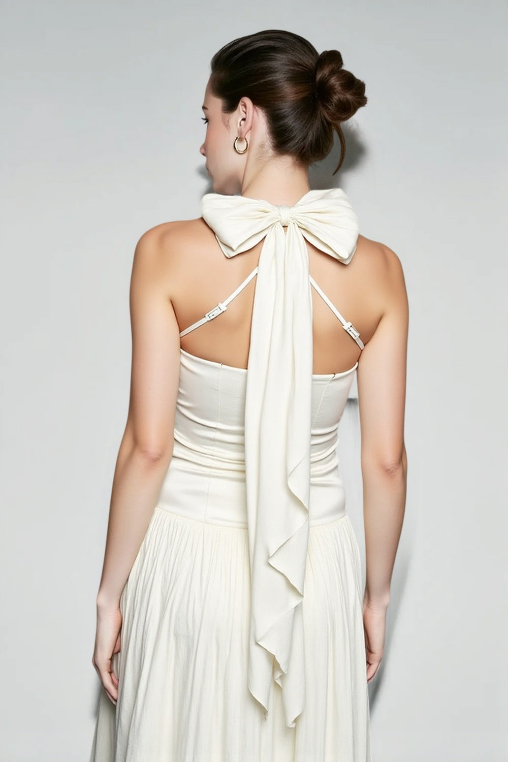 Satin Halter Neck Sleeveless Pleated Maxi Prom Dress - View 3