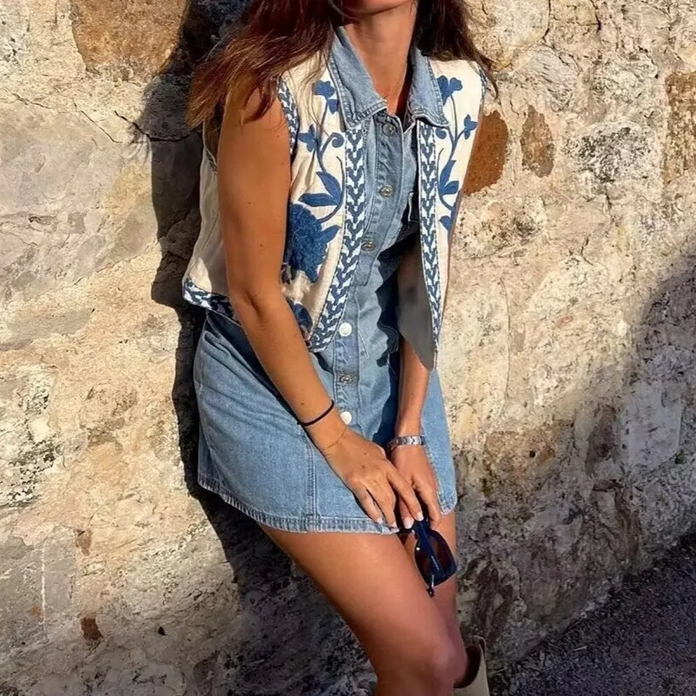 Floral Embroidered Braided Trim Sleeveless Vest 3