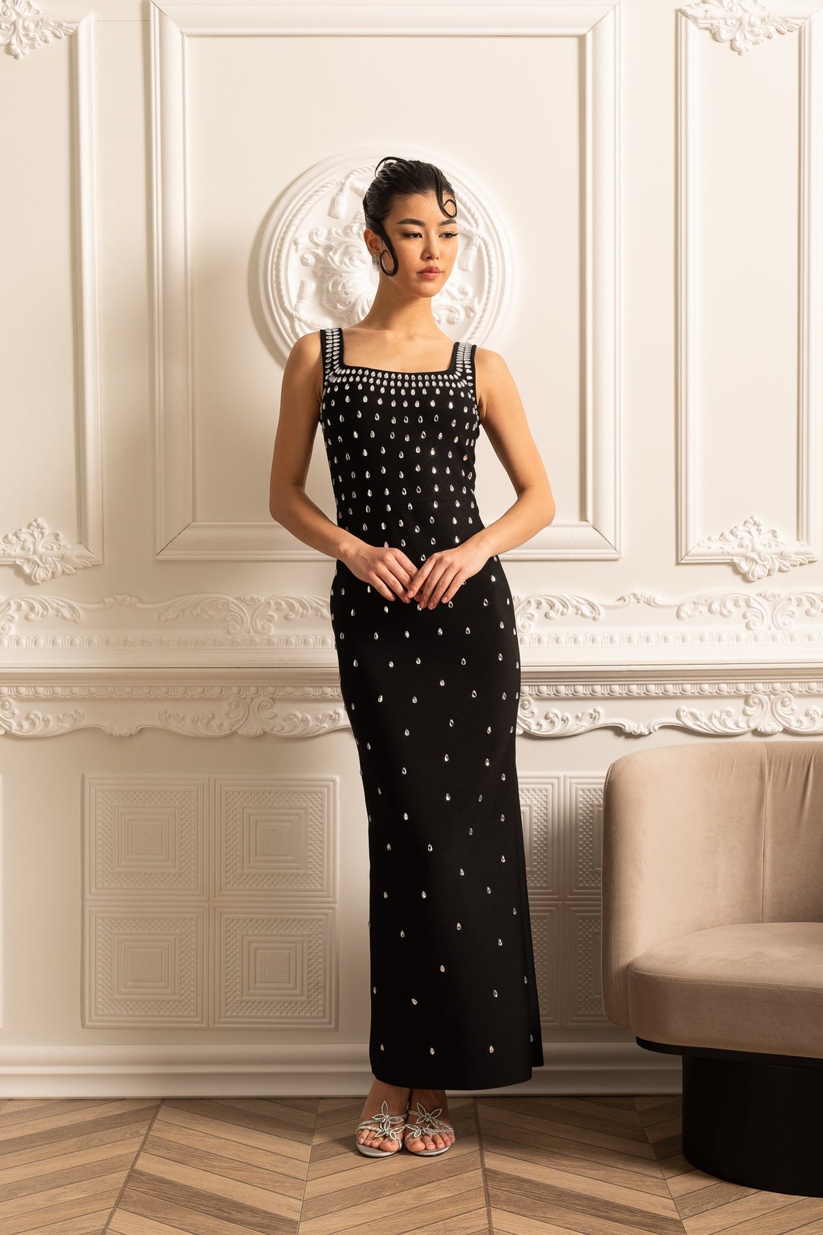 Crystal Teardrop Embellished Square Neck Wide Strap Column Maxi Gown - View 8