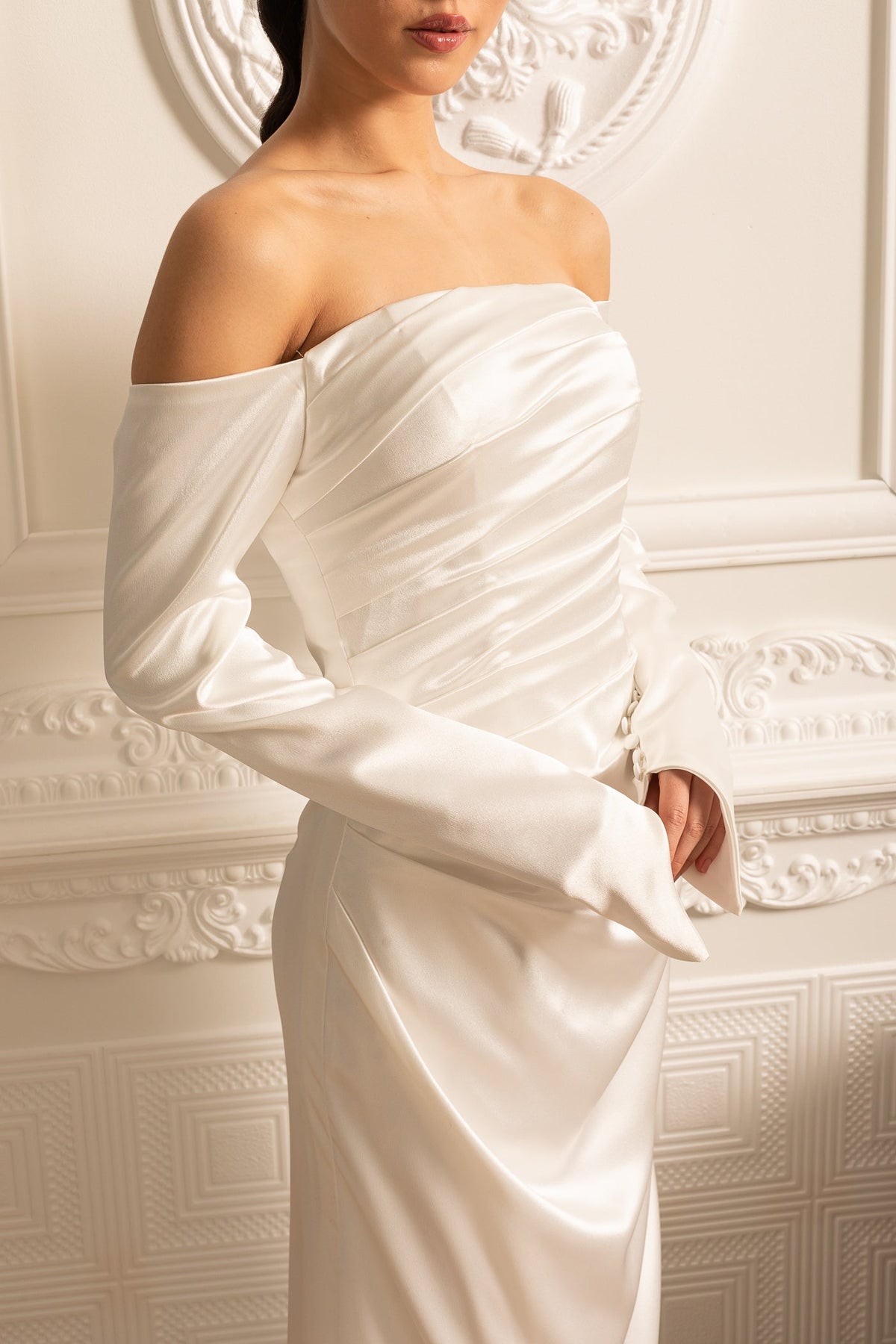 Off-Shoulder Satin Dress With Ruched Design And Draping Skirt - White - View 4