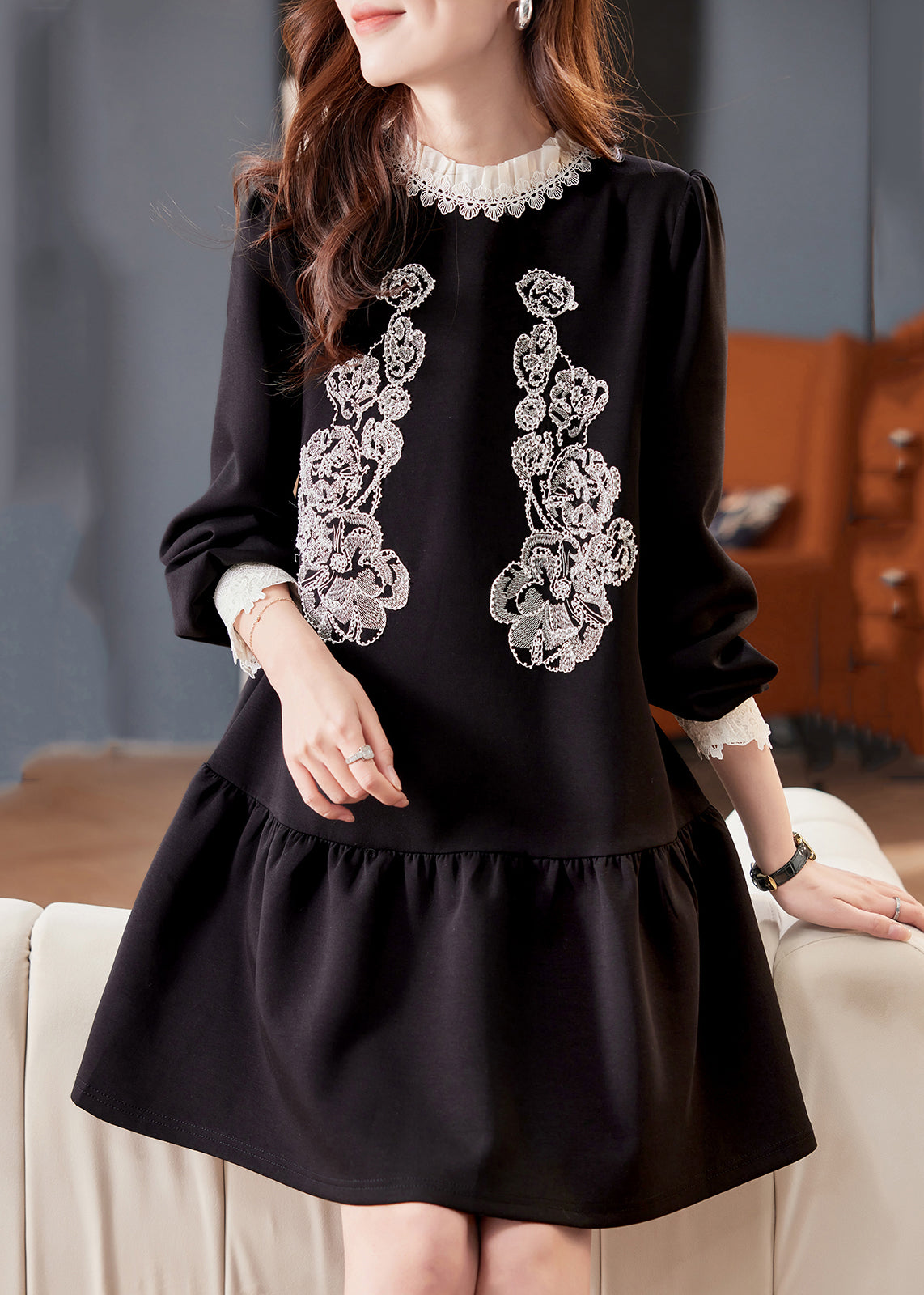 Lace Applique Peter Pan Collar Long Sleeve A-Line Mini Dress - View 3