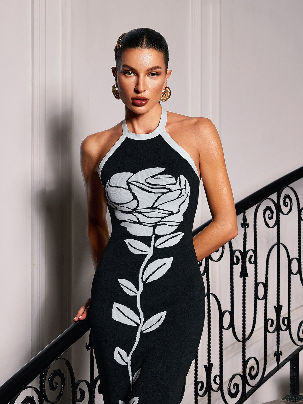 Halter Neck Rose Print Bodycon Knit Midi Dress - View 2