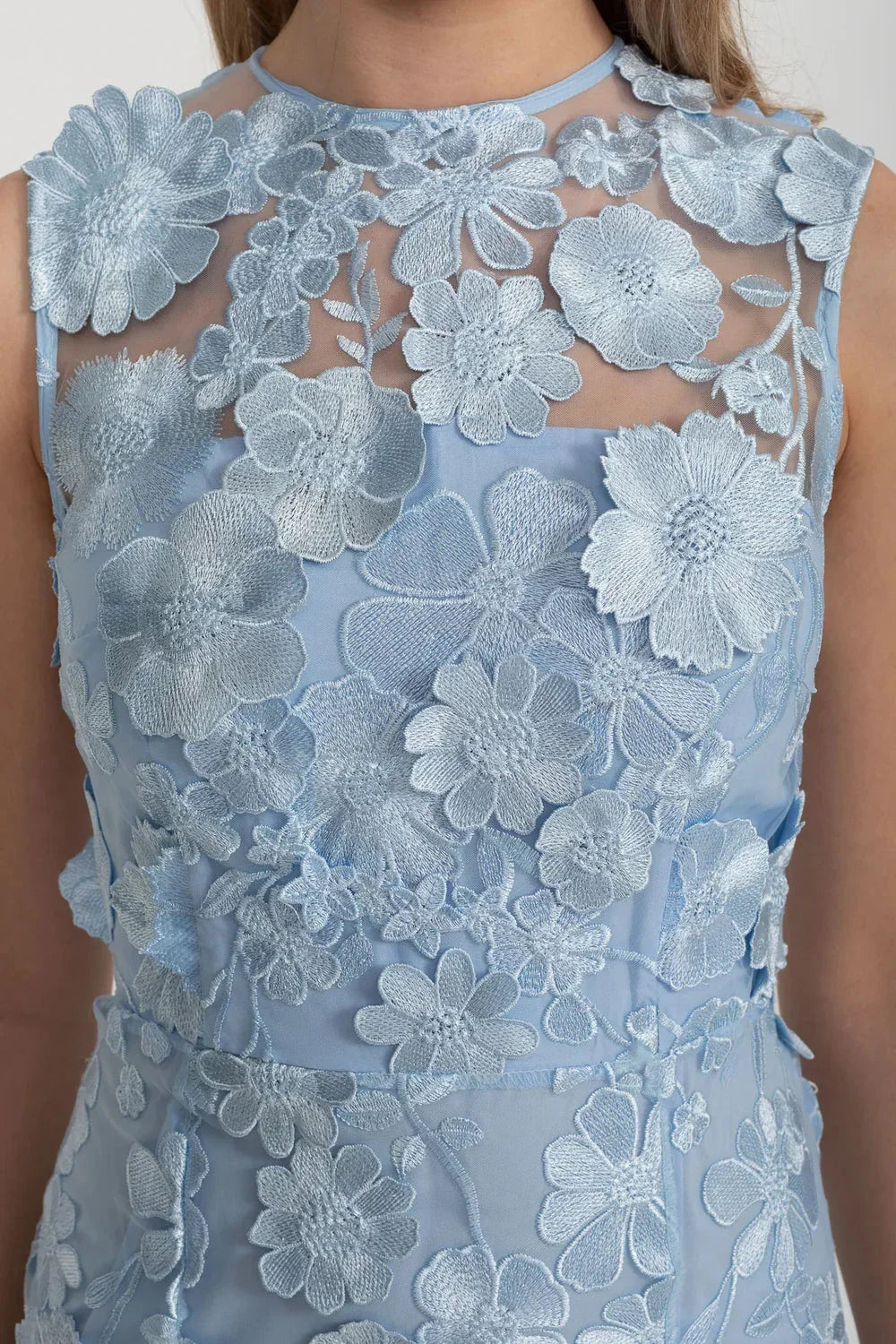 3D Floral Applique Sleeveless High Neck Mesh Sheath Midi Dress - View 4