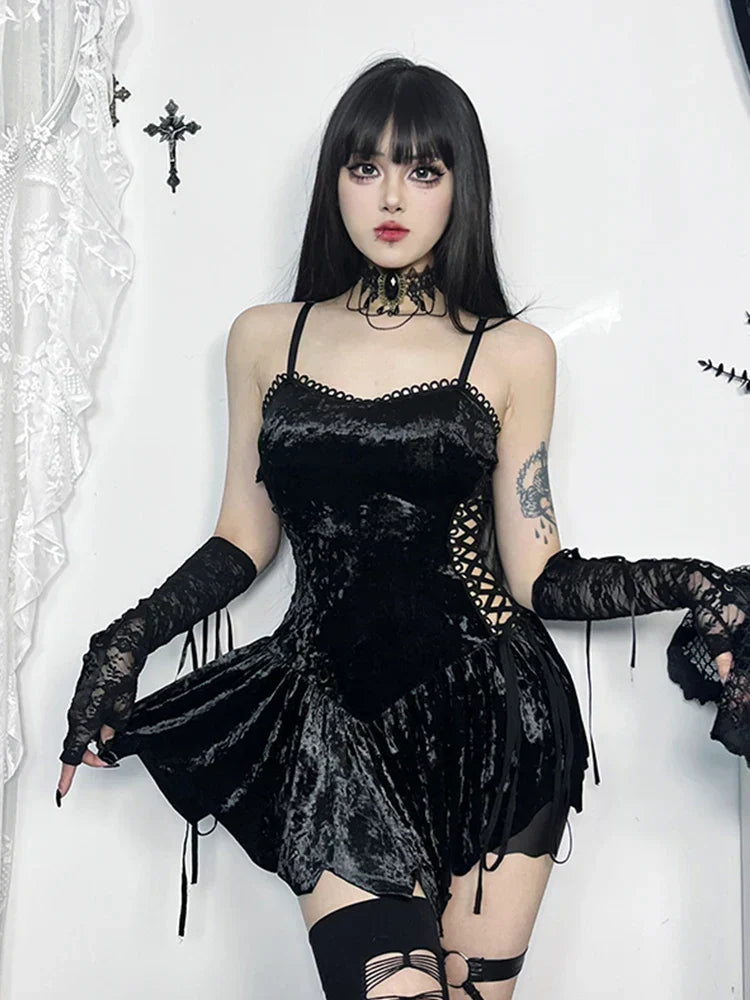 Hollow Out Spaghetti Straps Velvet Sleeveless Bodycon Dress - View 2