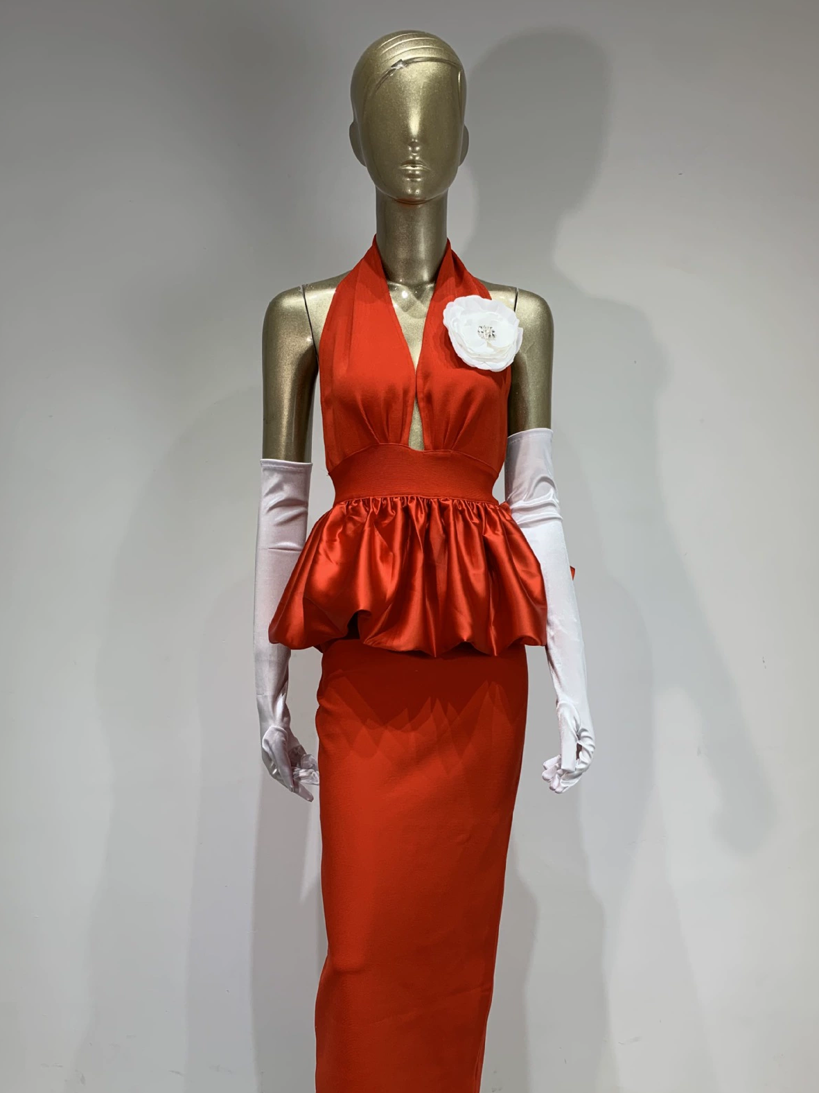Halter Neck Deep V-Neck Floral Applique Ruffled Peplum Gown - View 7