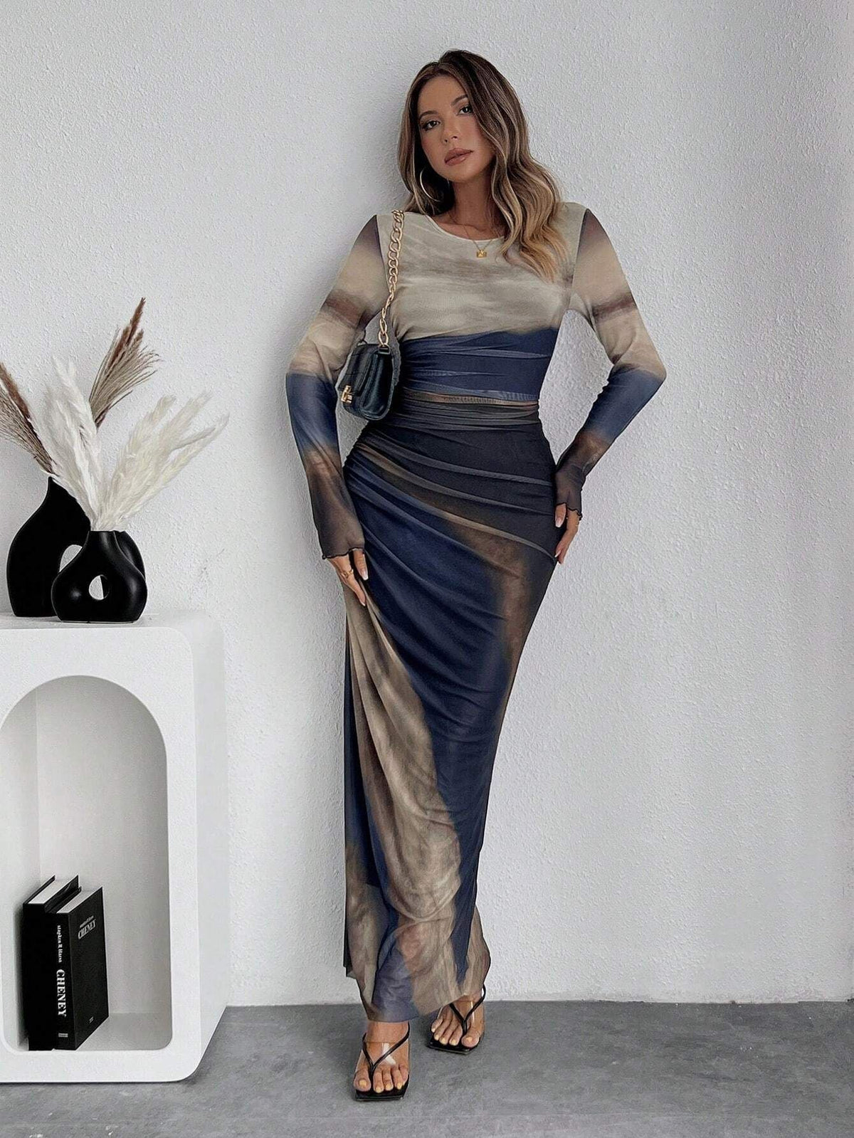 Abstract Print Long Sleeve Crop Top and Ruched Maxi Skirt Two Piece Set 7
