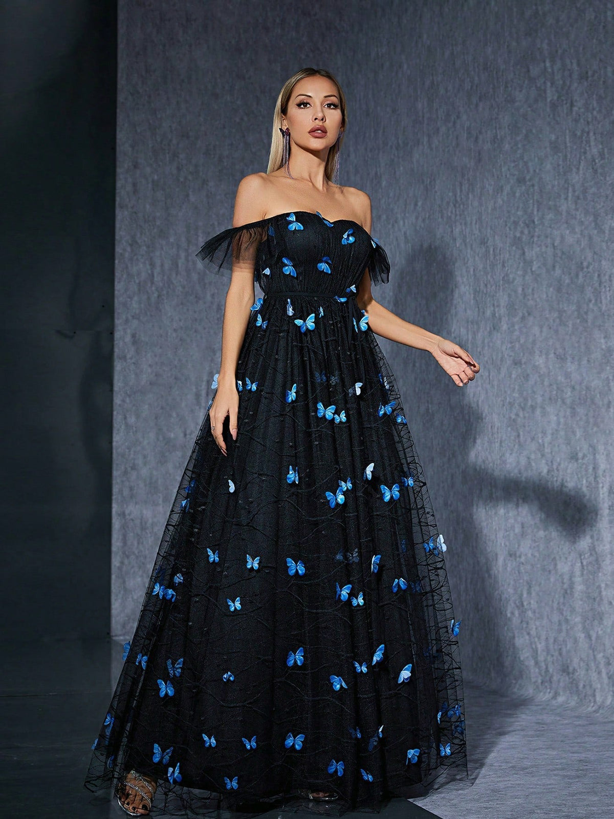 Off Shoulder Butterfly Applique Tulle A-Line Maxi Dress - View 2