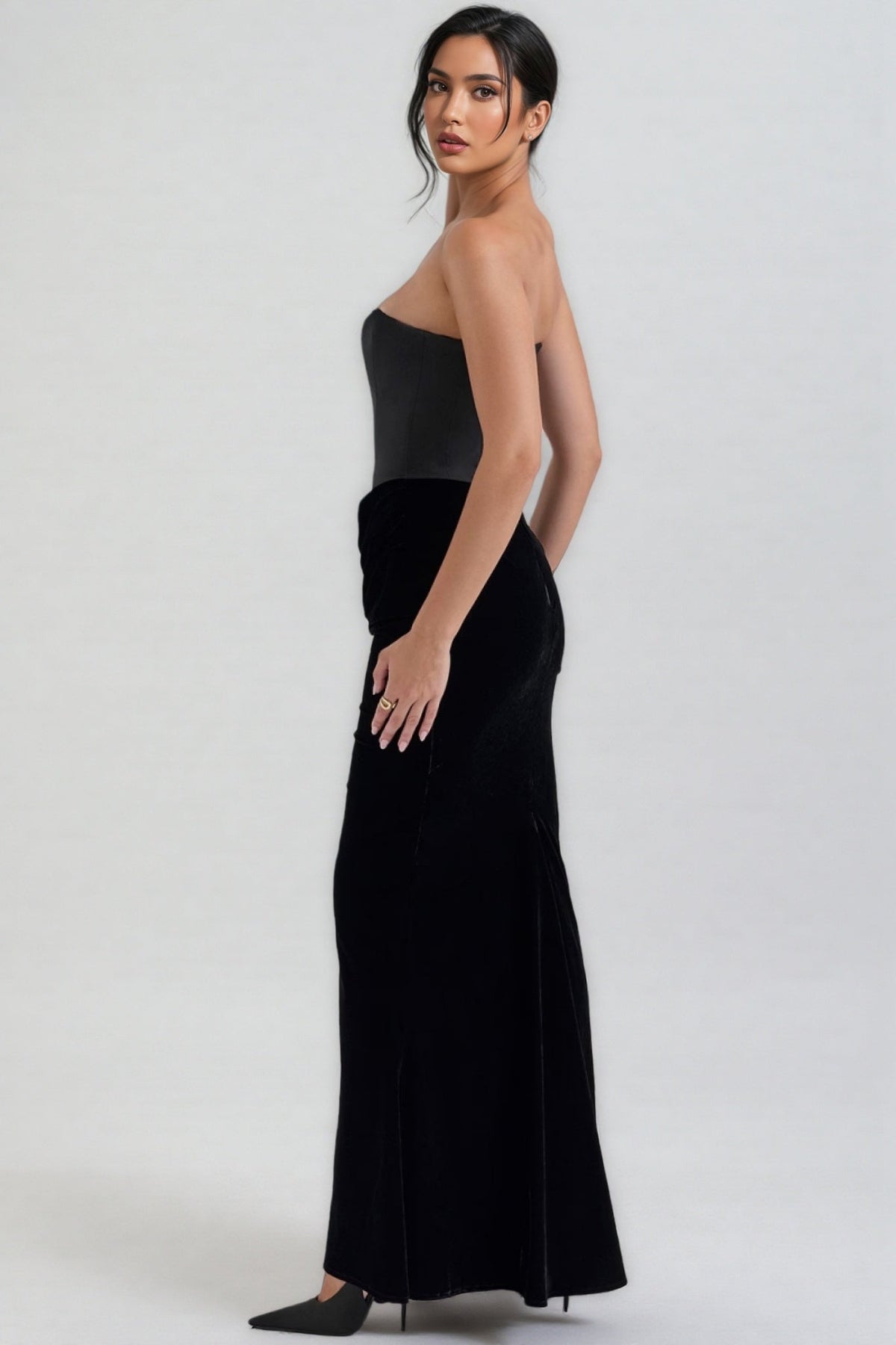 Kora Fishbone Sheath Velvet Maxi Dress - View 4