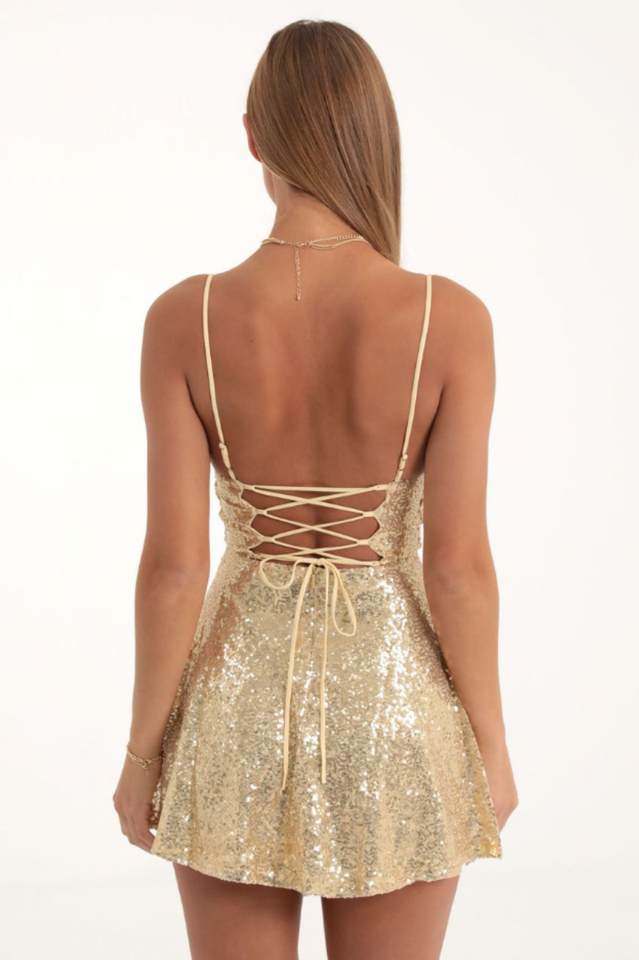 Chiffon Halter Neck Ruched Waist Maxi Dress in Gold - View 2