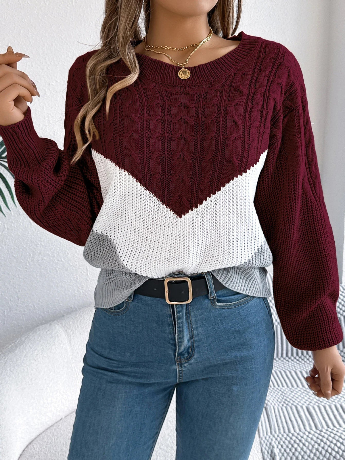 Round Neck Color Block Cable Knit Sweater 7