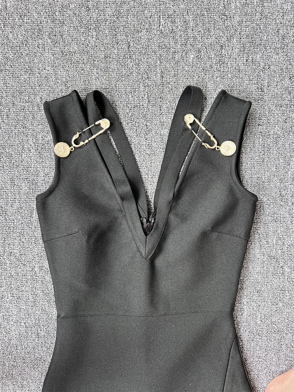 Medallion Safety Pin Sleeveless V-Neck Wrap Bandage Midi Dress - View 9