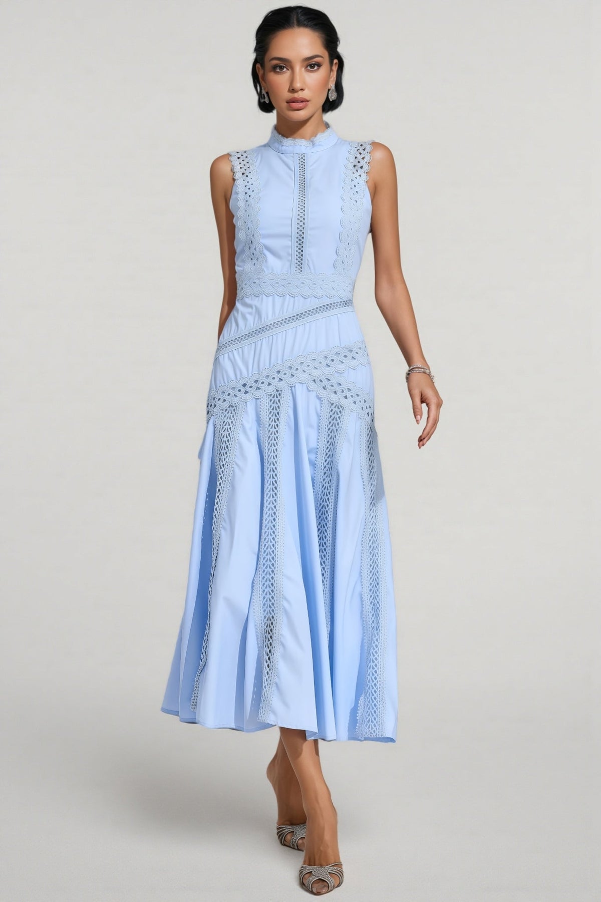 Arwty Blue Sleeveless Lace Midi Dress - View 2
