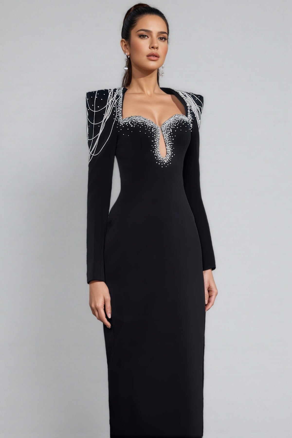Crystal Fringe Shoulder Sweetheart Keyhole Column Maxi Gown - View 3
