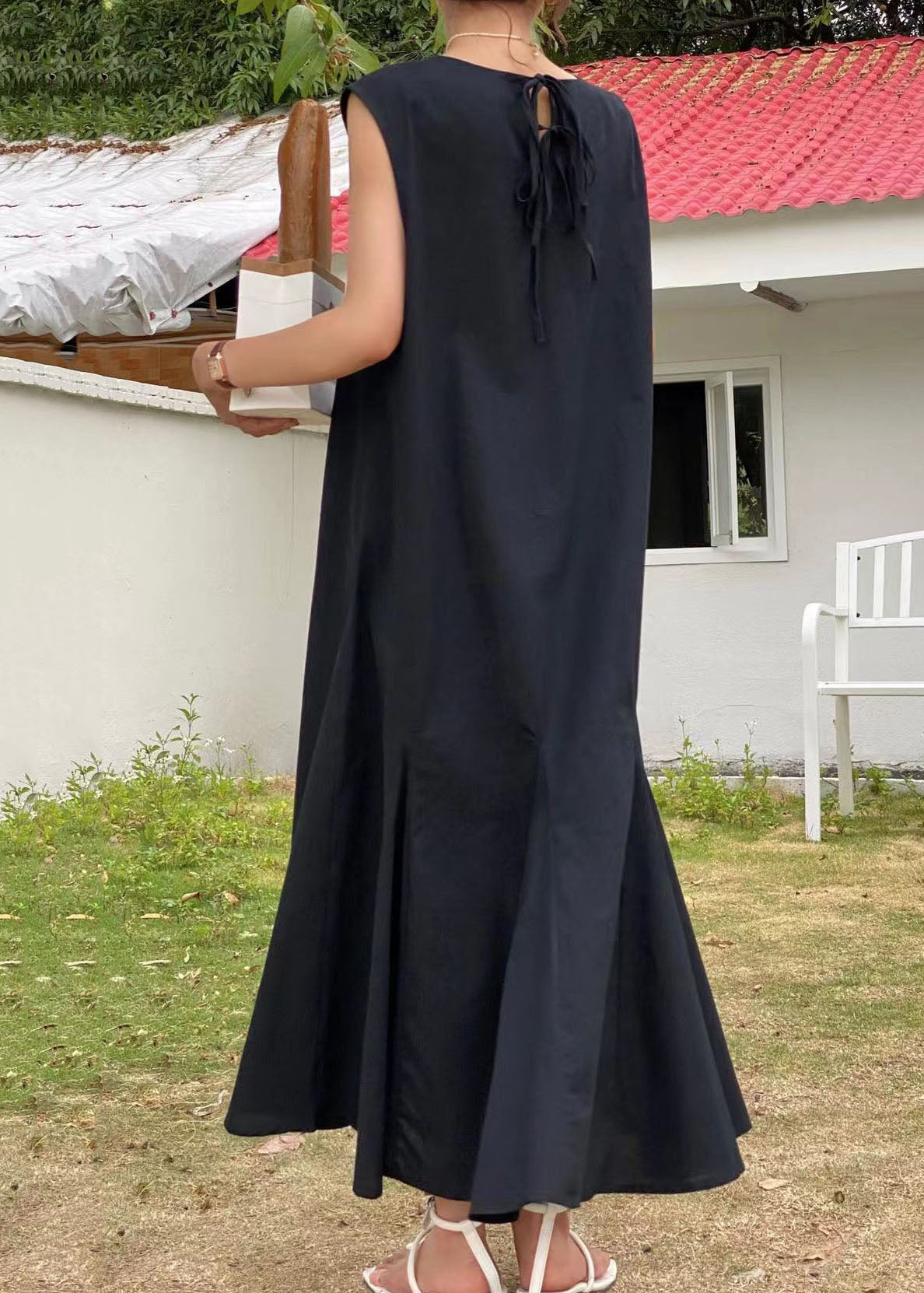 V-Neck Sleeveless Pleated Gusset Tent A-Line Maxi Dress - View 3