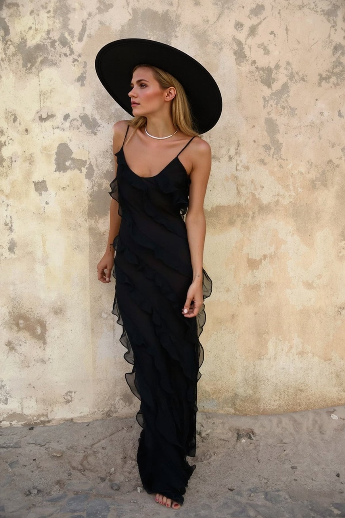 Backless Slit Fitted Spaghetti Strap Chiffon Ruffled Party Dress