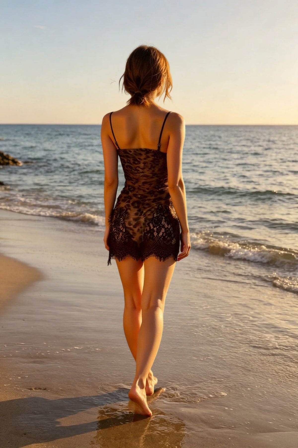 Elegant Leopard Backless Lace Dress - View 4