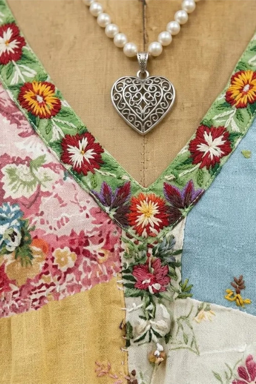 Patchwork Floral Print V-Neck Half Sleeve Blouse 4