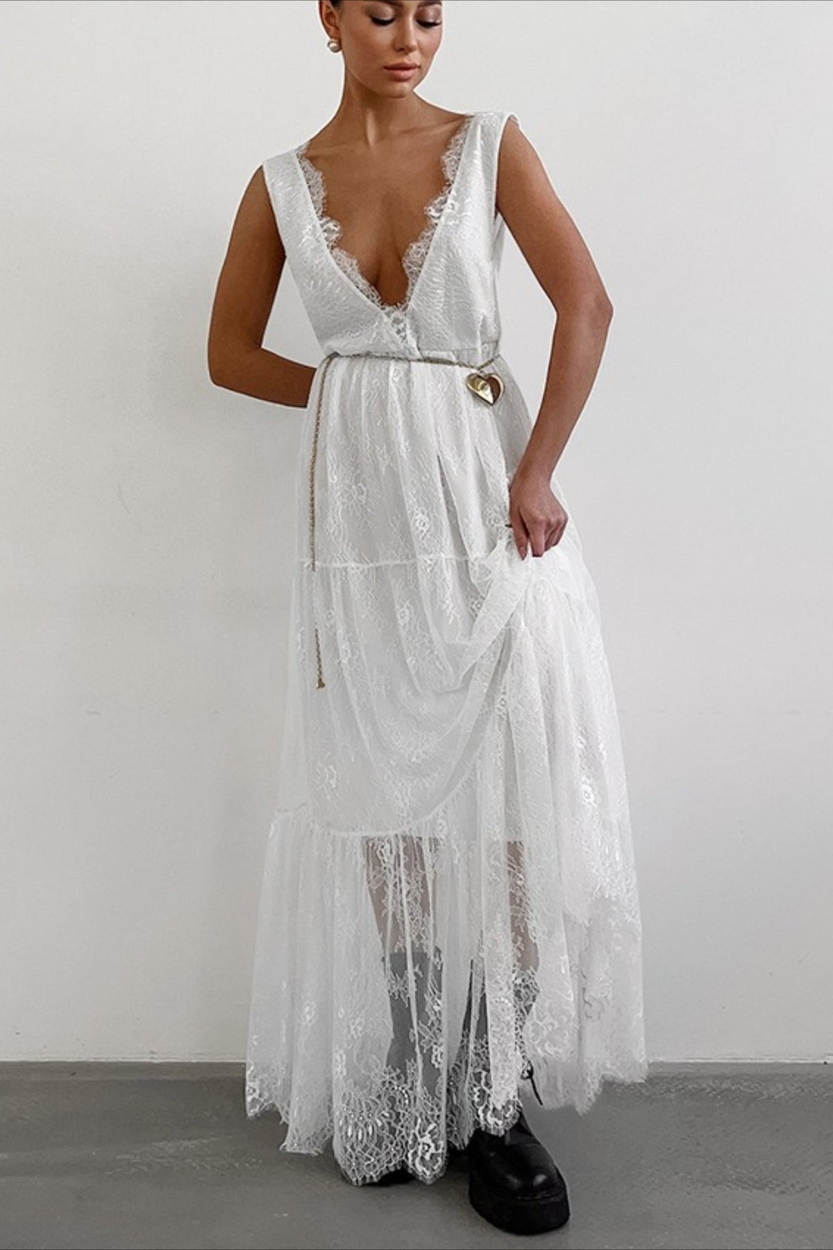 Lace V Neck Open Back Maxi Dress - View 3