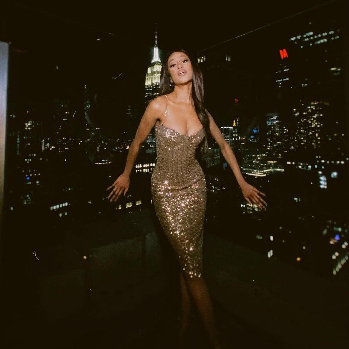 Sequin Spaghetti Strap Sweetheart Corset Bodycon Midi Dress - View 3