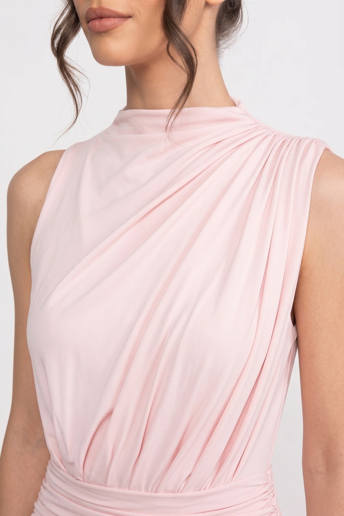 Halter Neck Pleated Maxi Dress With Gathered Waist Detail - Pink - View 3