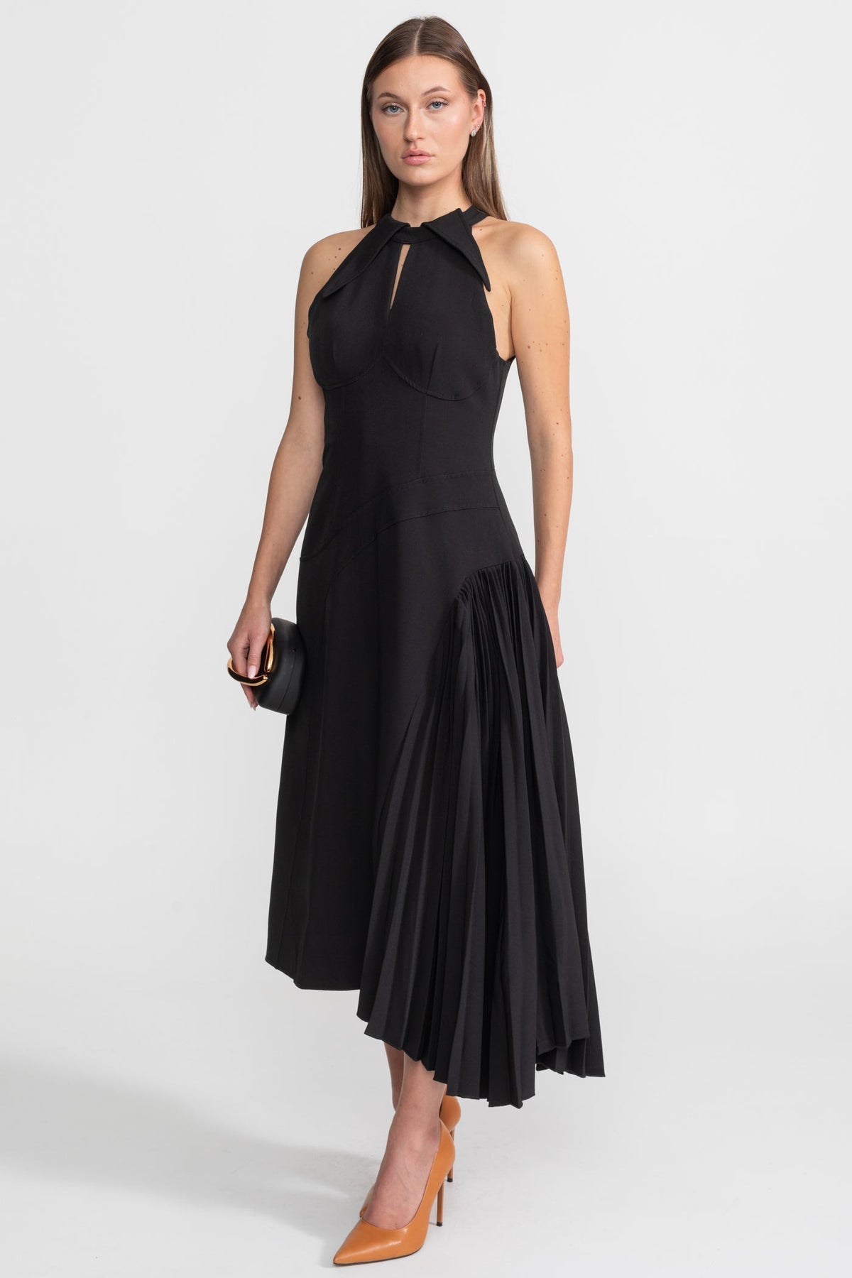 Pleated Halter Midi Dress With Keyhole Detail - Black - View 2