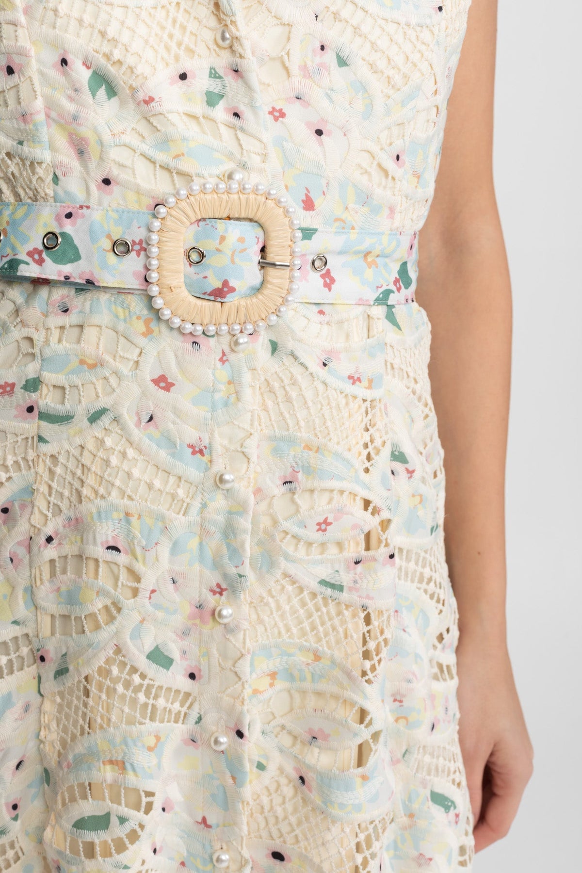 Halter Lace Midi Dress with Belted Waist – Ivoire - View 7