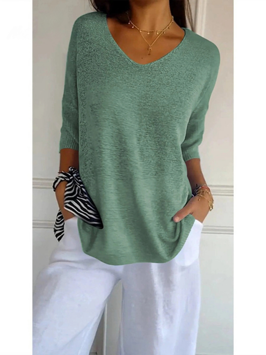 V-Neck Batwing Sleeve Ribbed Hem Loose Knit Top 4
