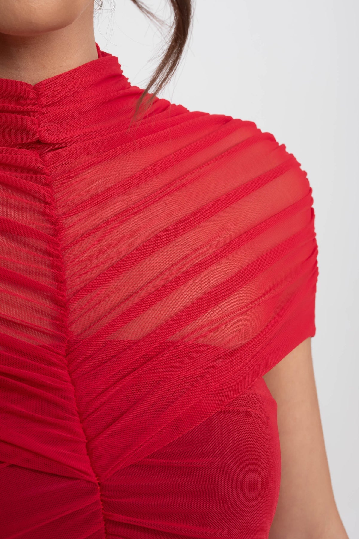 Ruched Off-The-Shoulder Maxi Dress With Cut-Out Waist - Crimson - View 4