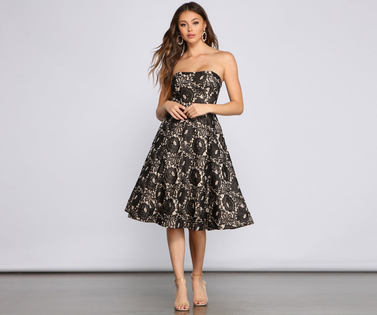 Floral Lace Strapless Fit and Flare Midi Dress - View 3