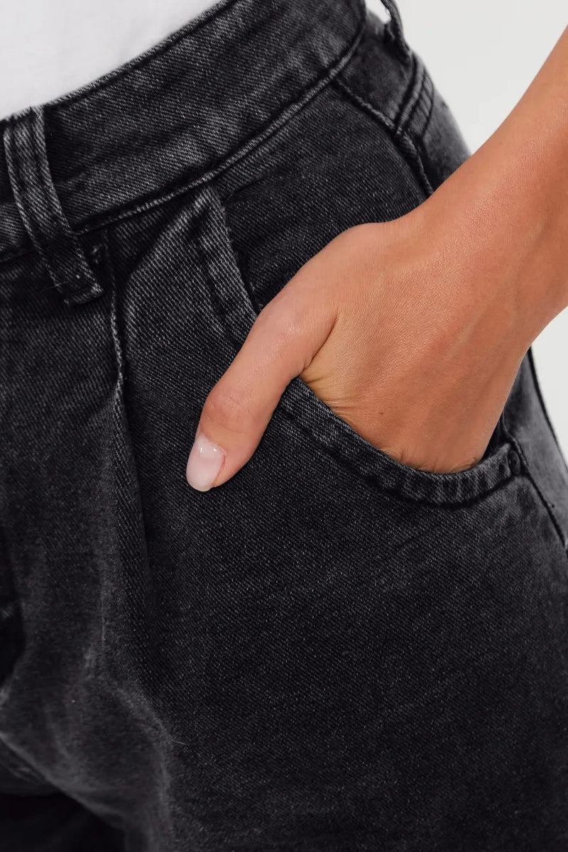 High-Waist Vintage Washed Straight-Leg Denim Jeans