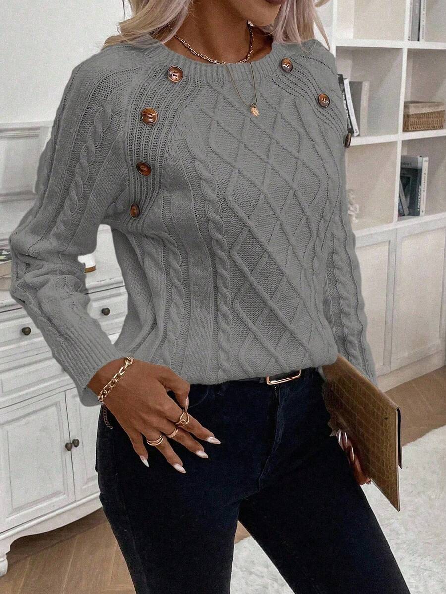 Crew Neck Button Detail Cable Knit Sweater 19