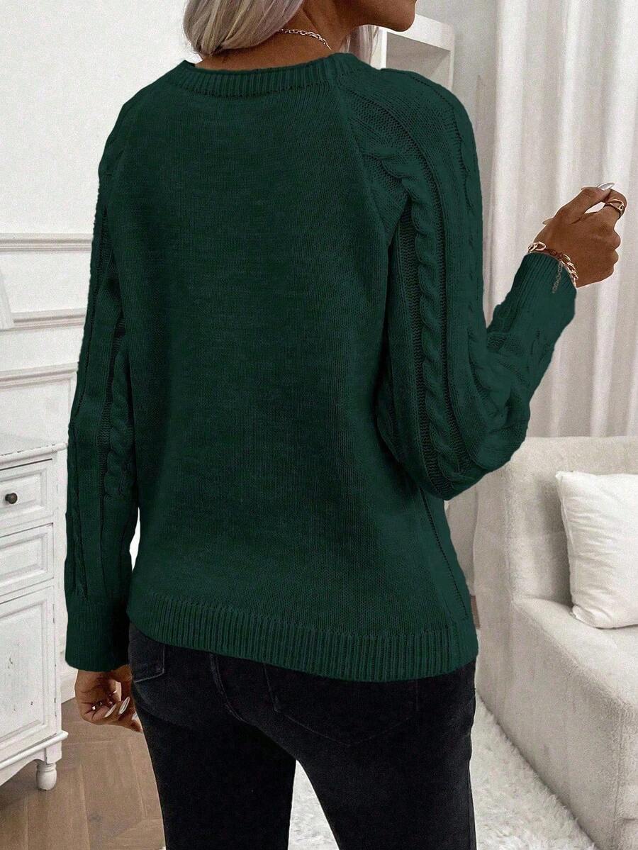 Crew Neck Button Detail Cable Knit Sweater 39