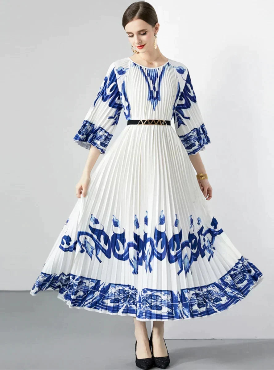 Blue And White Porcelain Loose Dress With Pleats