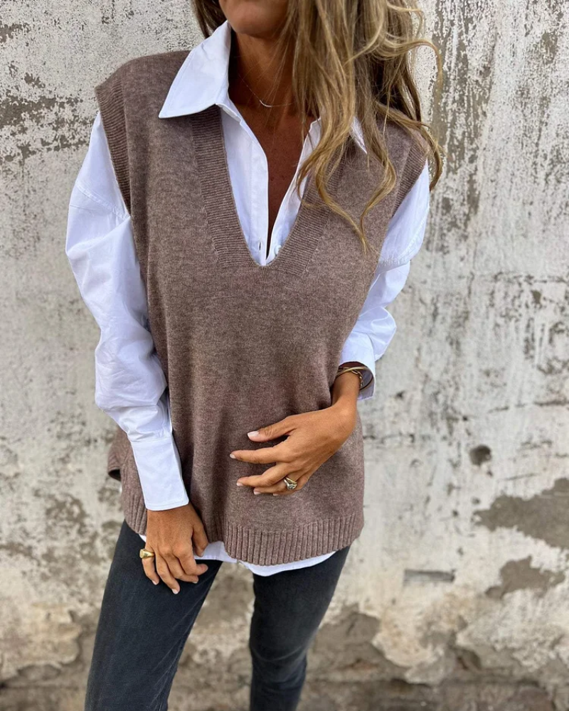 Deep V-Neck Sleeveless Knit Sweater Vest 4