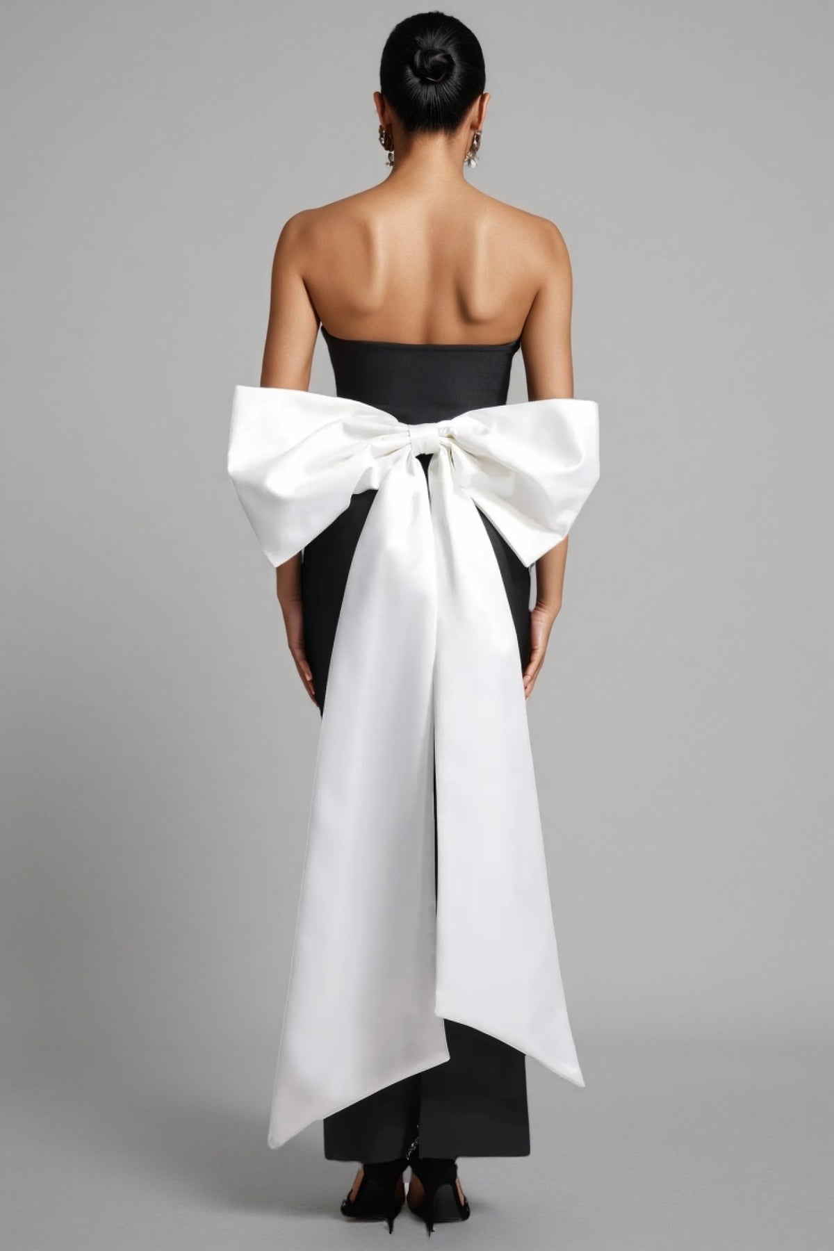 Strapless Sweetheart Bustier Bow Back Column Maxi Gown - View 2