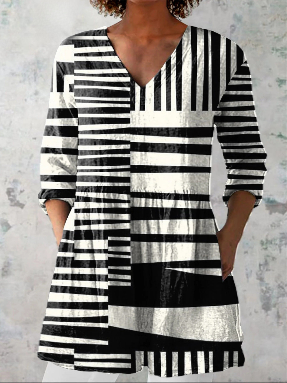 Striped Colorblock V-Neck Long Sleeve Peplum Tunic Top