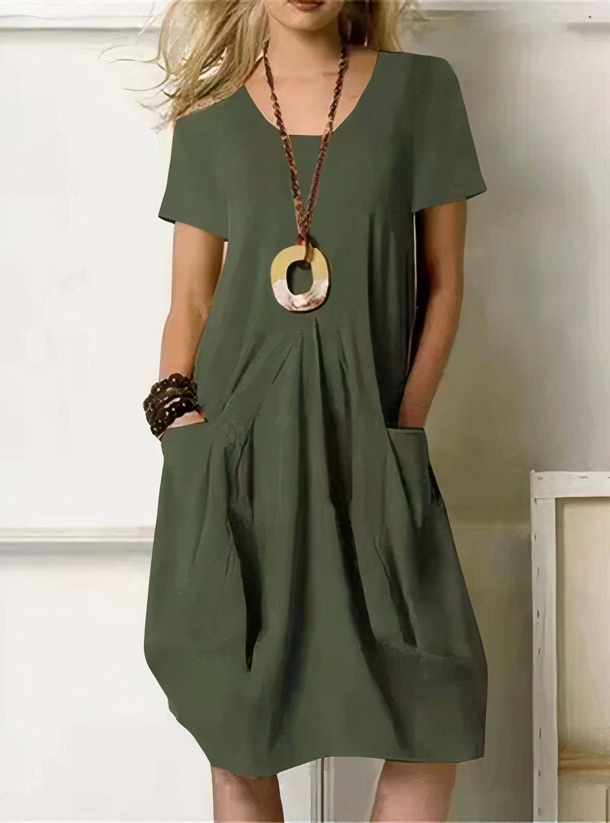 V-Neck Short Sleeve Pocket Shift Dress 3