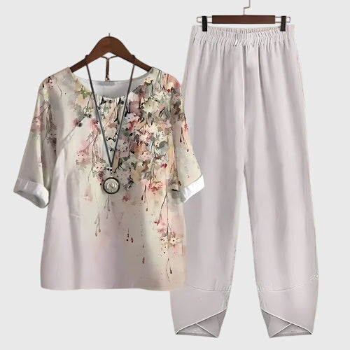 Butterfly Print Short Sleeve Top and Pants Two Piece Set 3