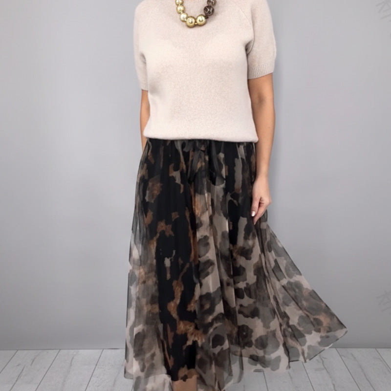 Short Sleeve Knit Top and Leopard Mesh Pleated Maxi Skirt Two Piece Set 8