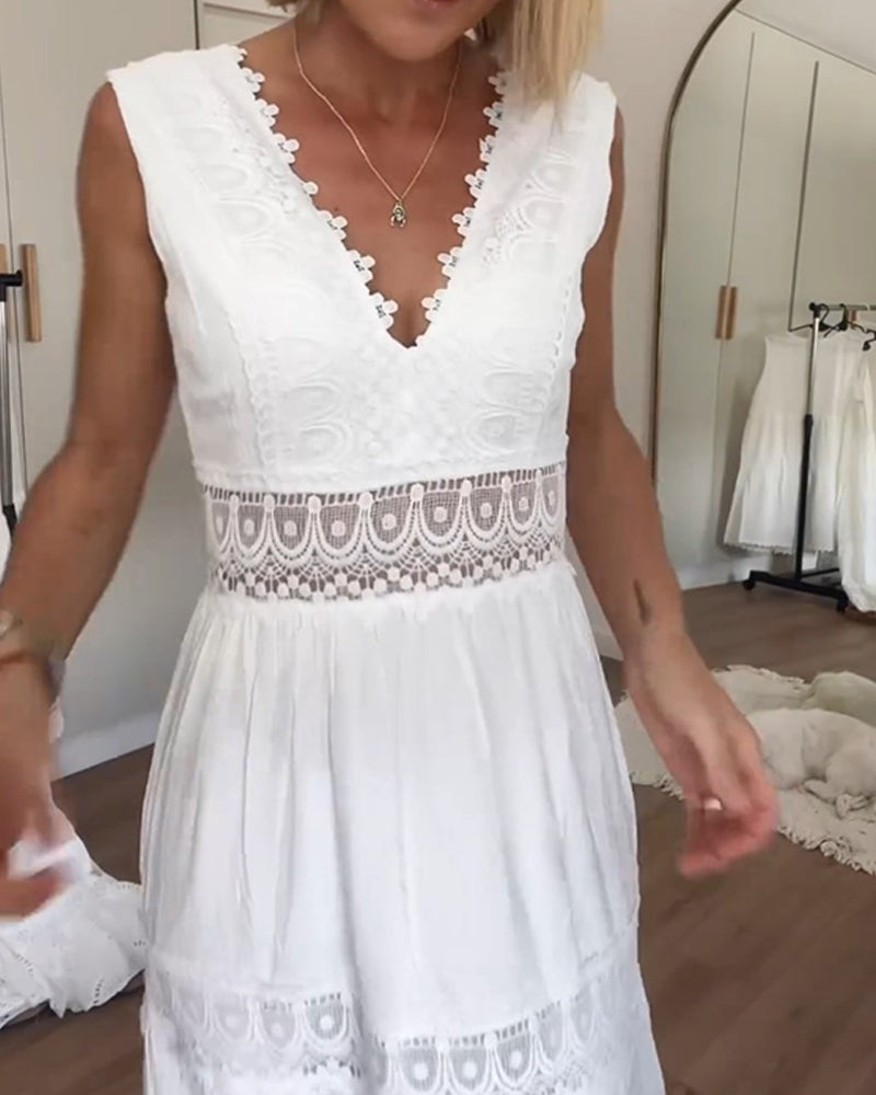 Sleeveless V-Neck Crochet Lace Panel Tiered Scalloped Trim Midi Dress - View 3