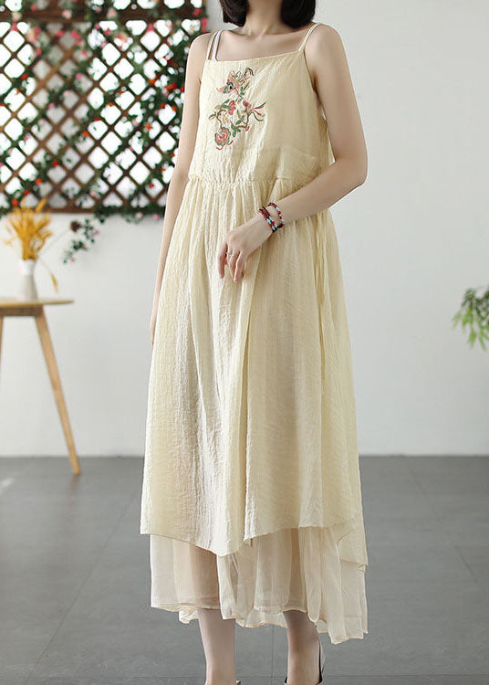 Embroidered Floral Bird Patch Spaghetti Strap Midi Dress - View 3