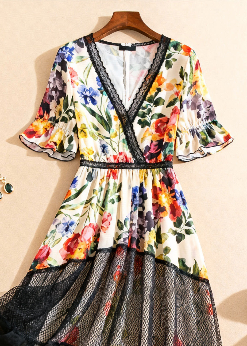 Floral Print V-Neck Lace Trim Flutter Sleeve Mesh Midi Dress - View 2