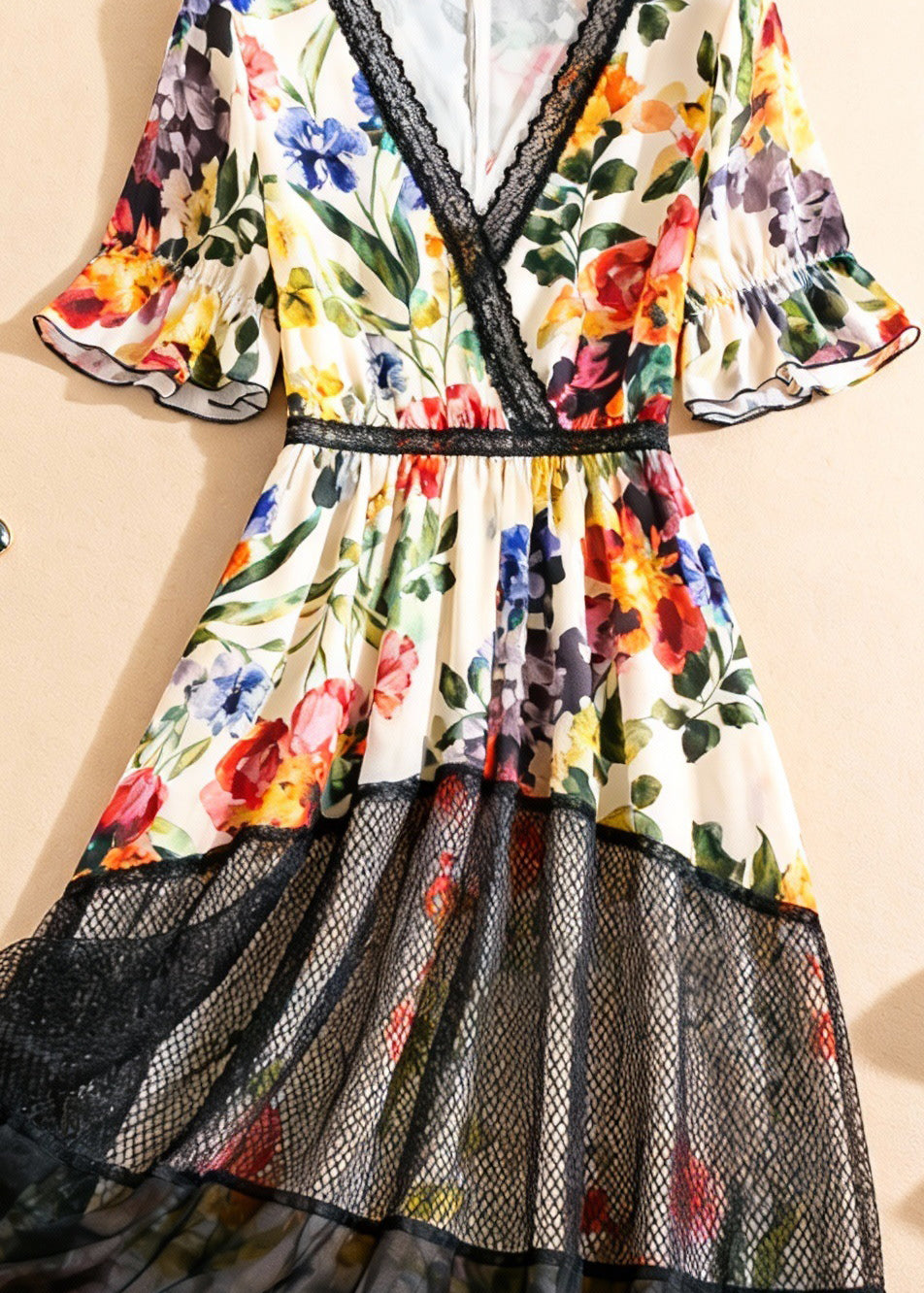 Floral Print V-Neck Lace Trim Flutter Sleeve Mesh Midi Dress - View 4